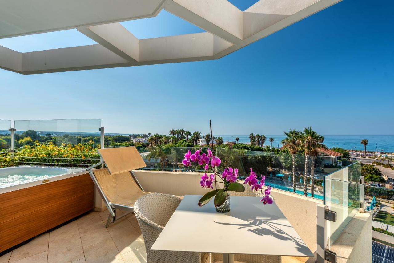 Acacia Palace (Adults Only) Marina di Ragusa Εξωτερικό φωτογραφία