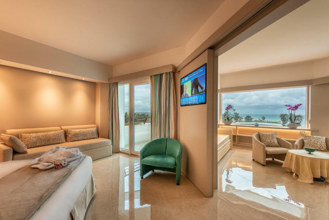 Acacia Palace (Adults Only) Marina di Ragusa Εξωτερικό φωτογραφία
